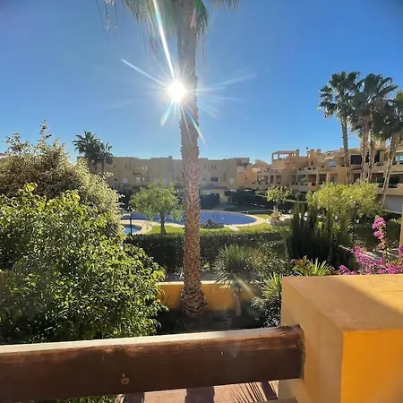 A Stunning 2 Bedroom 5 Min Walk To The Beautiful Beaches Of Vera Playa アパート