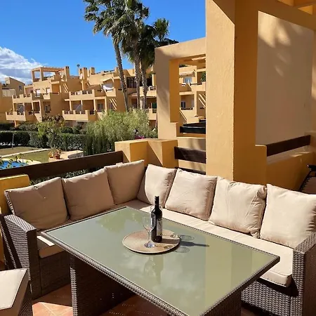 A Stunning 2 Bedroom 5 Min Walk To The Beautiful Beaches Of Vera Playa アパート *