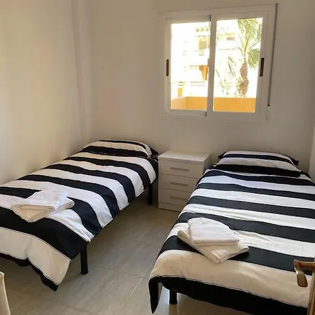 A Stunning 2 Bedroom 5 Min Walk To The Beautiful Beaches Of Vera Playa * Playas de Vera